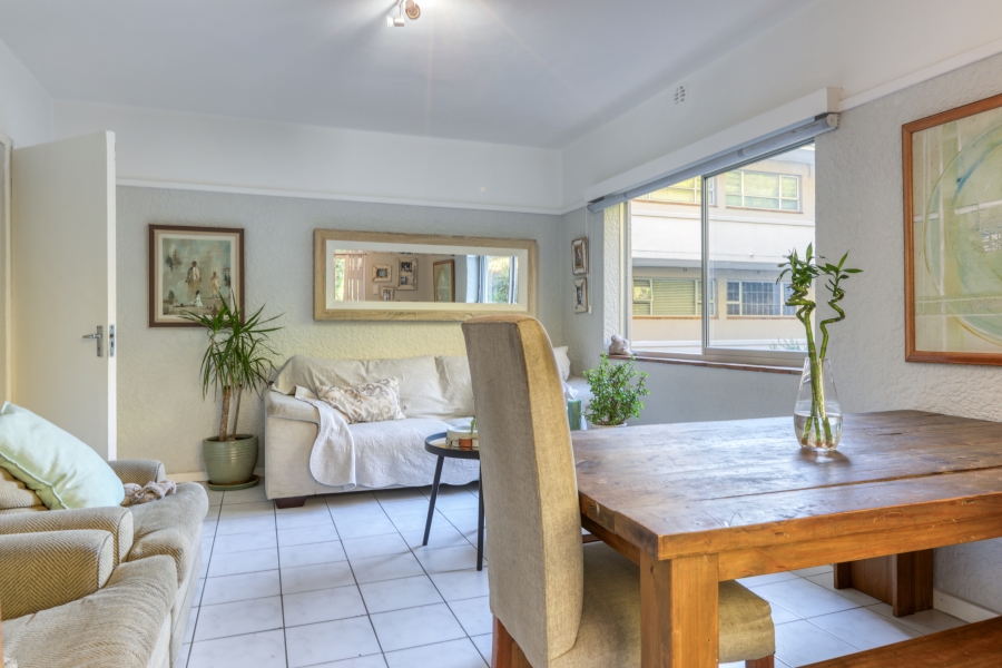 3 Bedroom Property for Sale in Sea Point Western Cape